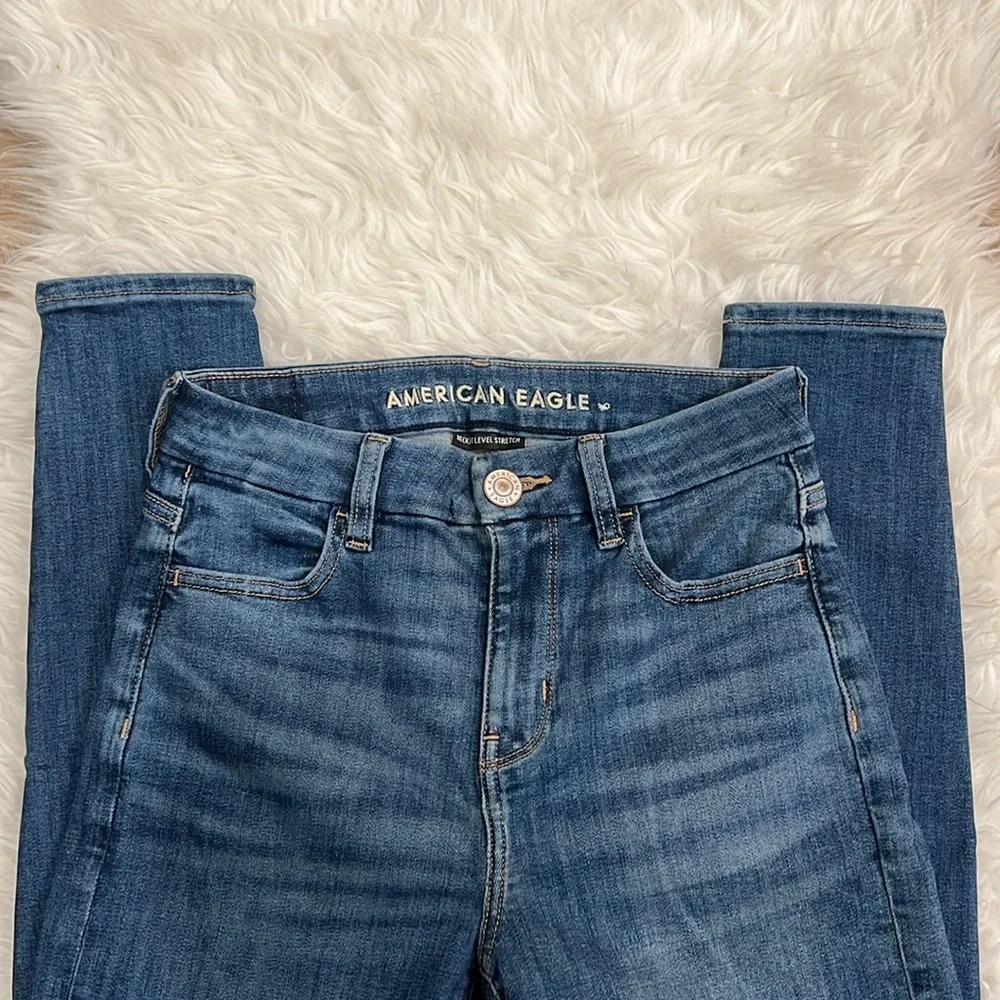 American Eagle Outfitters Dark Blue Ankle Jeans